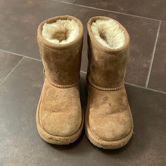 Baby Ugg Boots - Picture 1 of 3